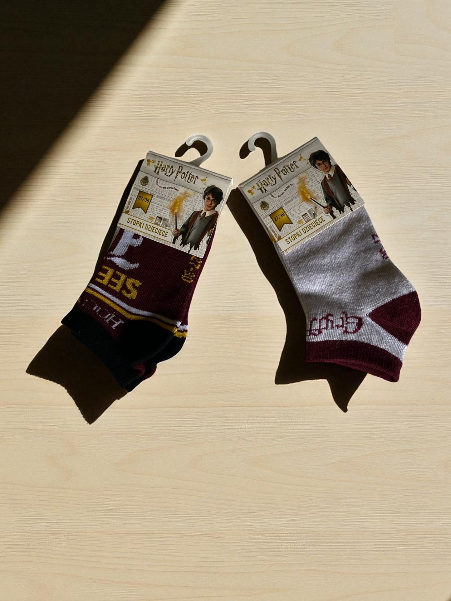 Pack 2 calcetines Harry Potter Gryffindor + Hogwarts – 75% algodón”
