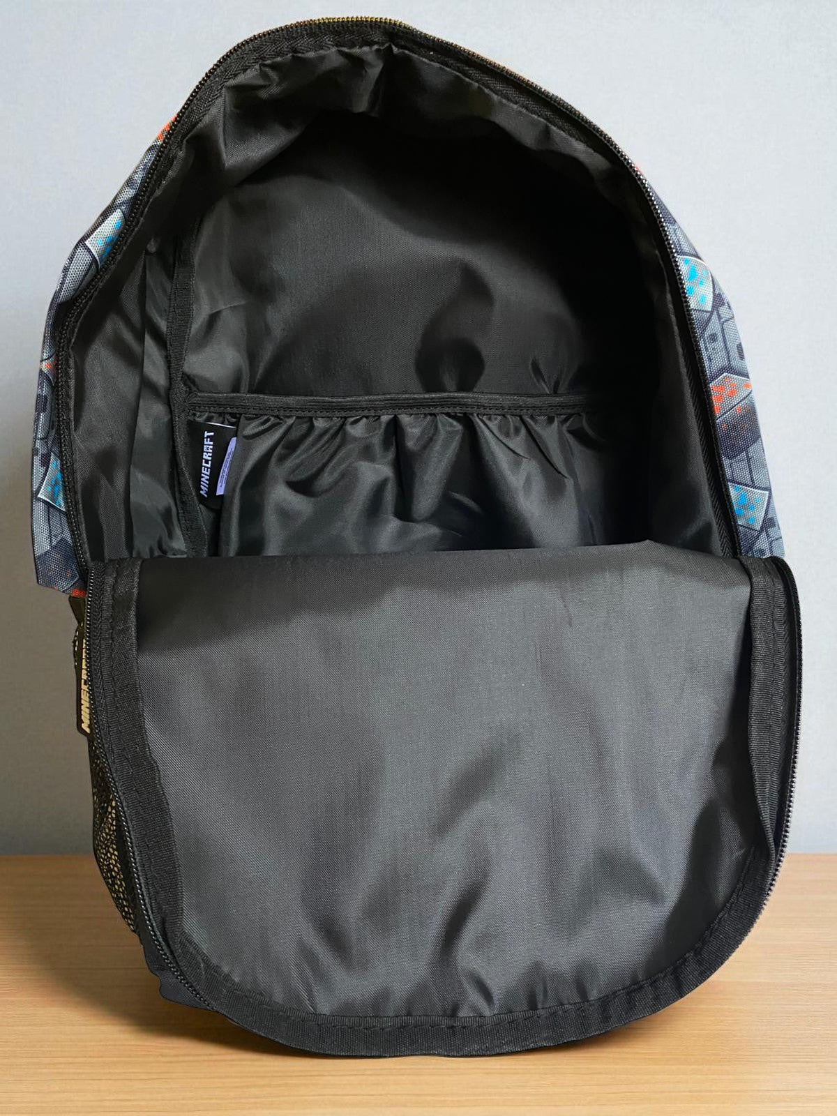 Mochila Minecraft Oficial Pixelada 40cm - Aventura Blocky Infinita | Resistencia Creeper