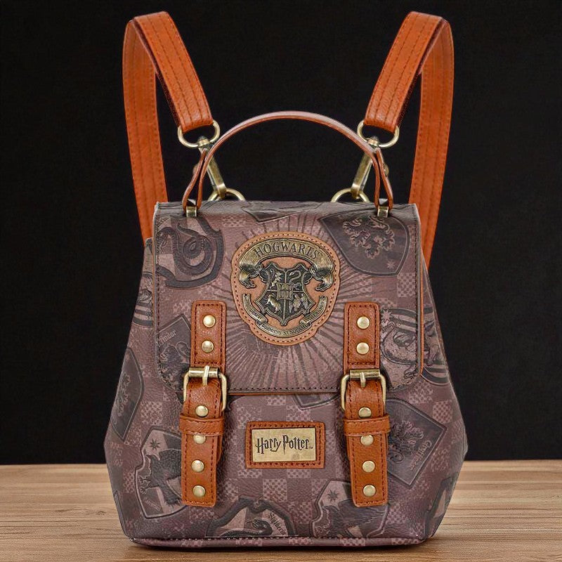 Mochila Mini Harry Potter Pride Edition 21cm - Magia del Orgullo | Colección Limitada Hogwarts