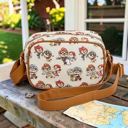Bolso Bandolera Ellie y Carl Up Disney Loungefly – Beige